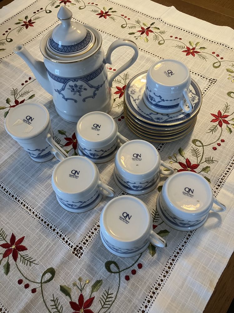 Dois servicos de chá e café Quinta Nova