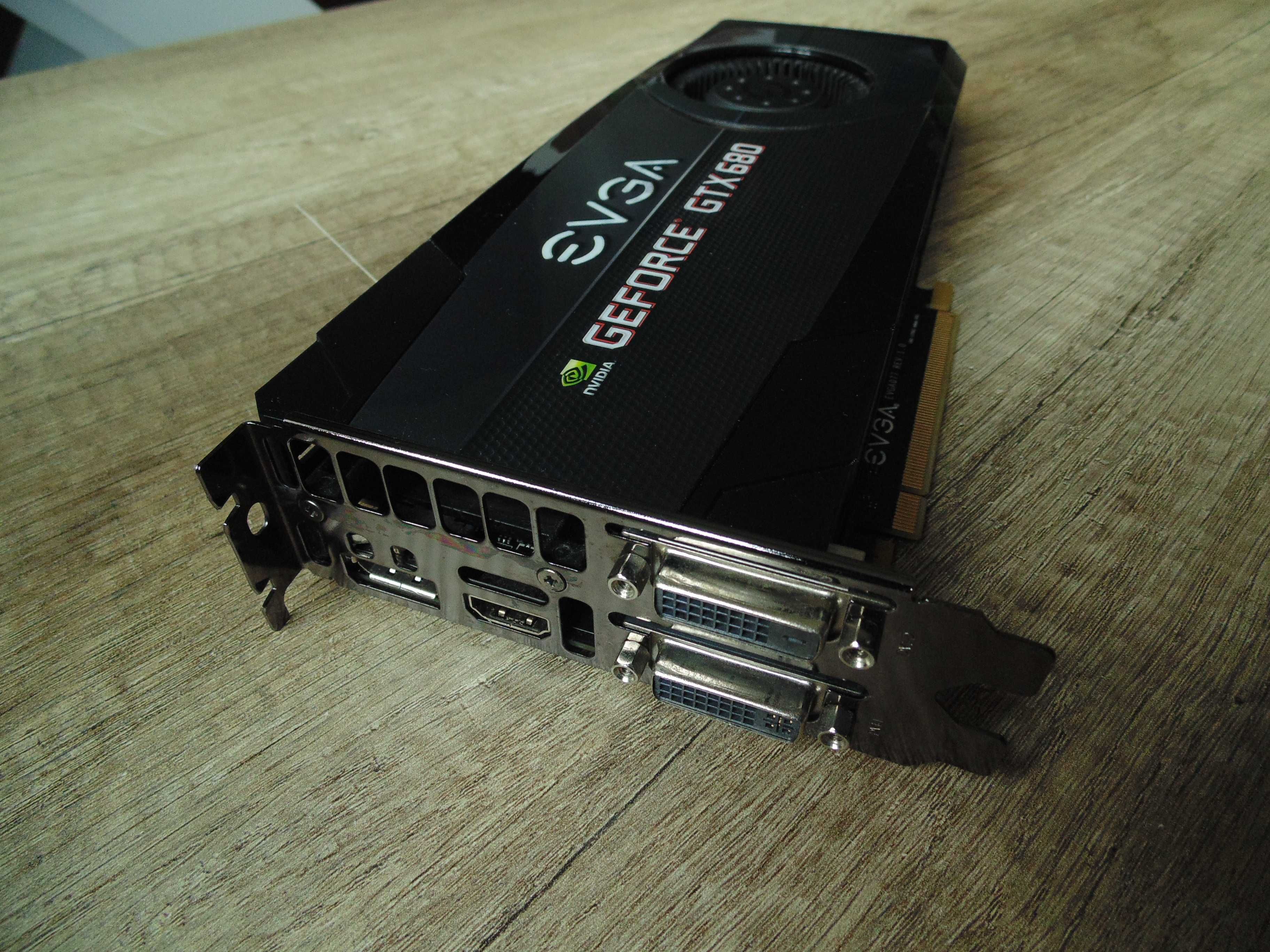 Karta graficzna NVIDIA GeForce GTX680 EVGA 2GB 256bit Superclocked