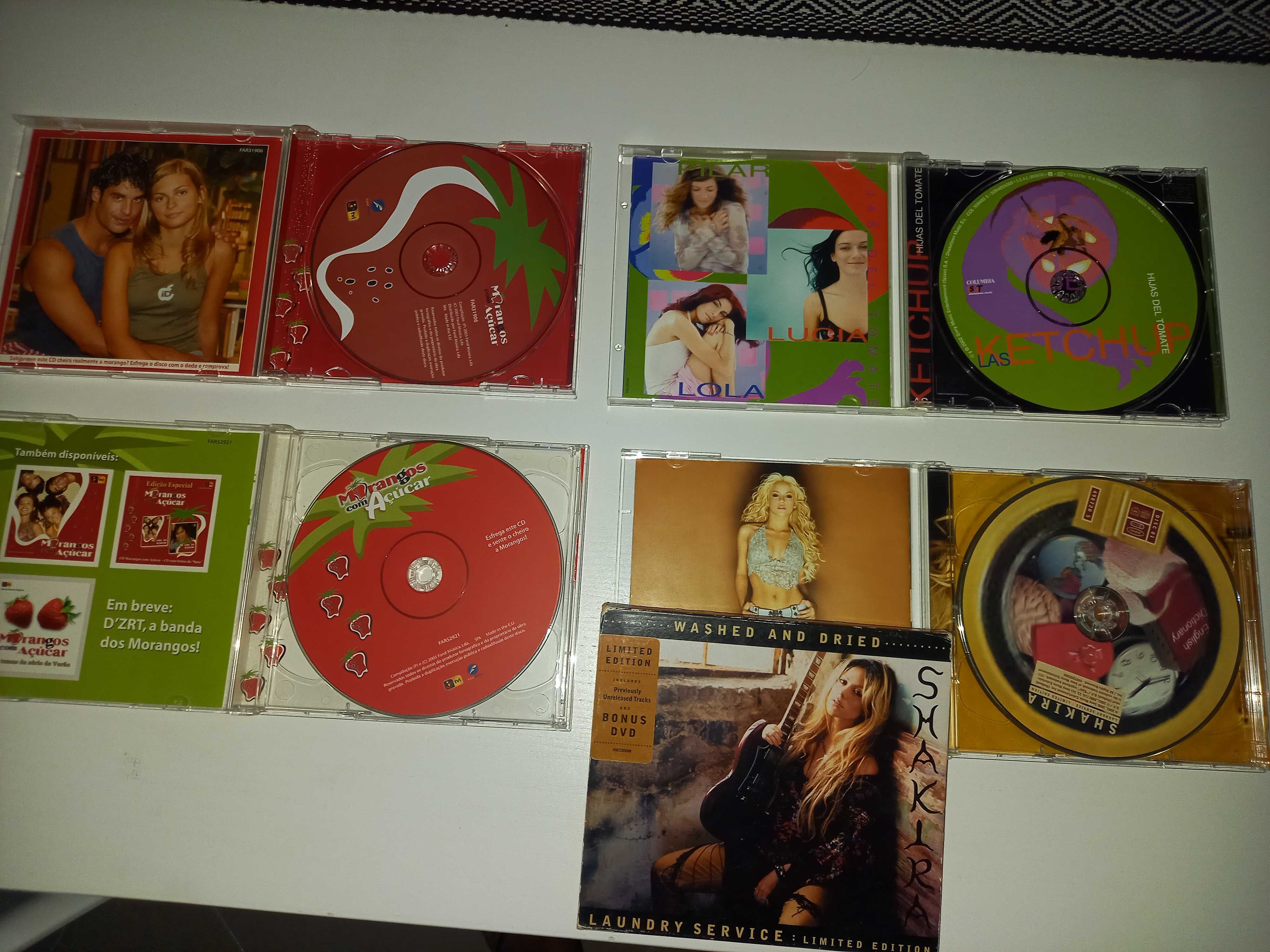 Shakira e outros - CD's de Música