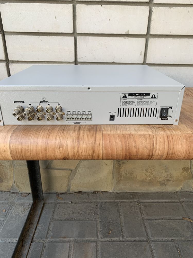 Продам DVR сетевой видеорегистратор