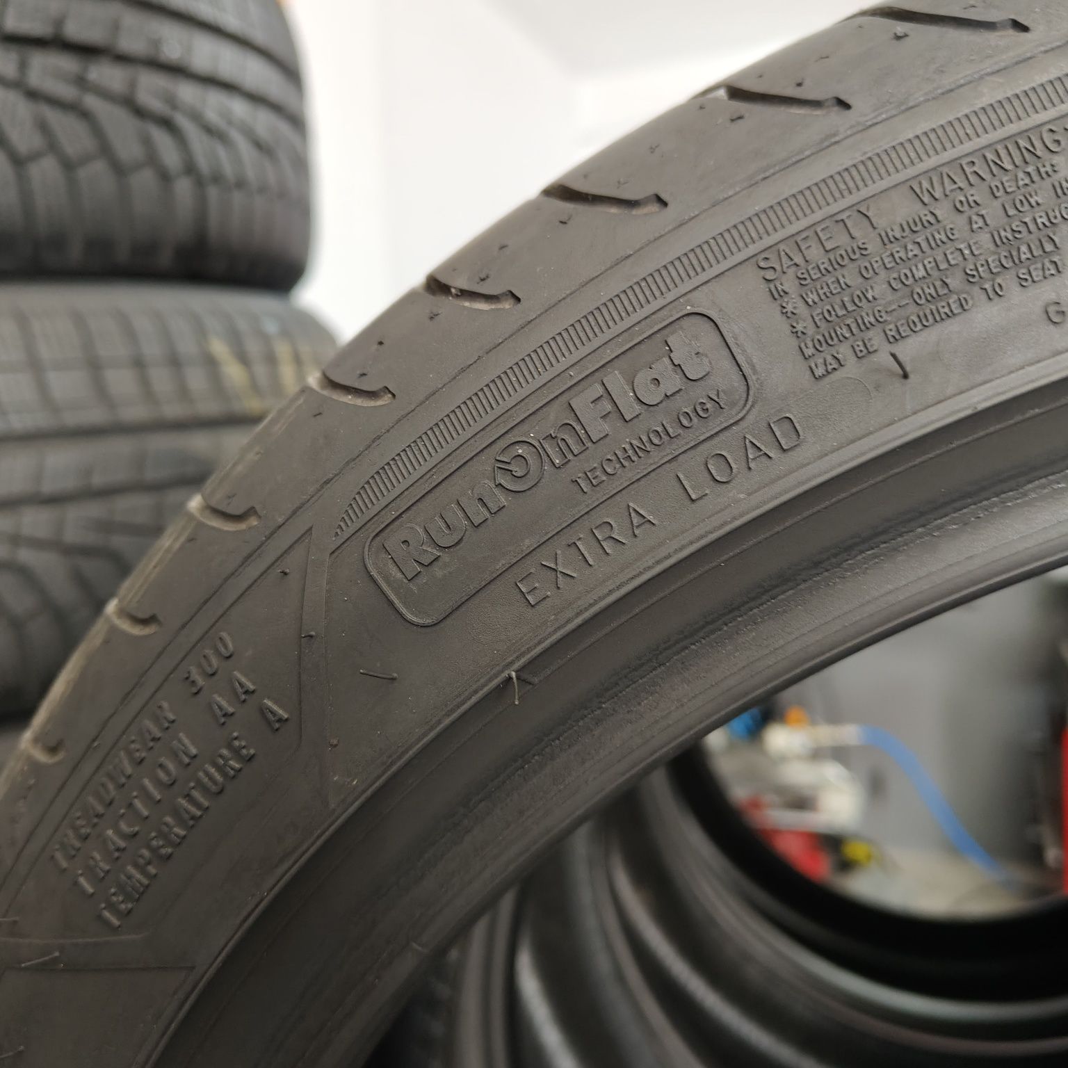 225/45/19 XL Run Flat Goodyear