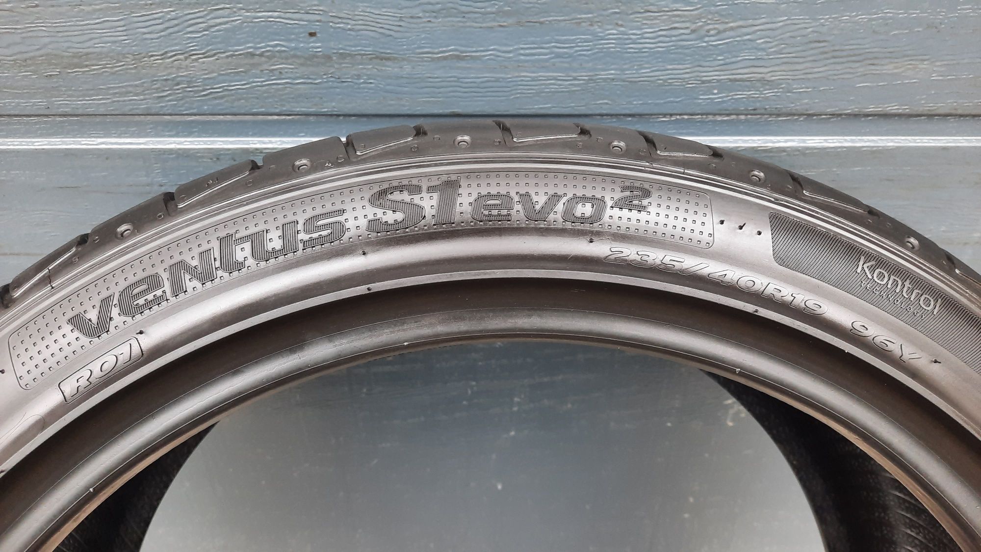 Hankook 235/40 R19 Ventus S1 Evo 2