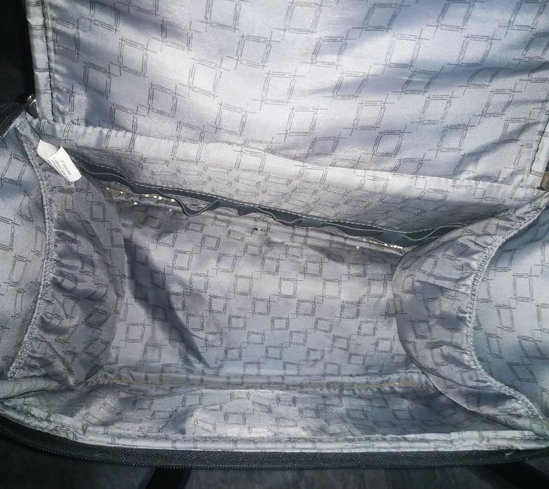 Сумка чемоданчик ручная кладь через плечо.