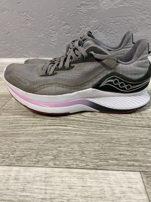 Кросовки Saucony endorphin shift 2