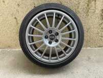 Jantes OZ Racing 8Jx17H2 ET35 com pneu