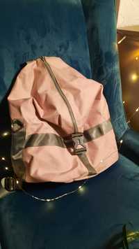 Różowy plecak 4F
