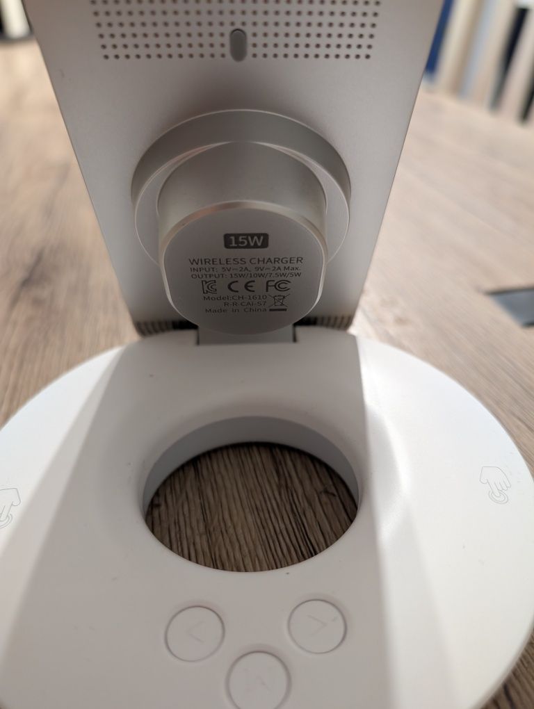 Ładowarka bezprzewodowa indukcyjna Mcdodo 15w Lampka Zegar