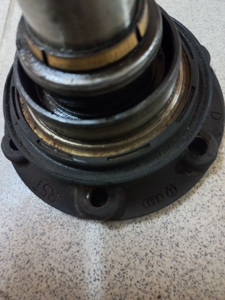 Продам флянец МКПП octavia a5