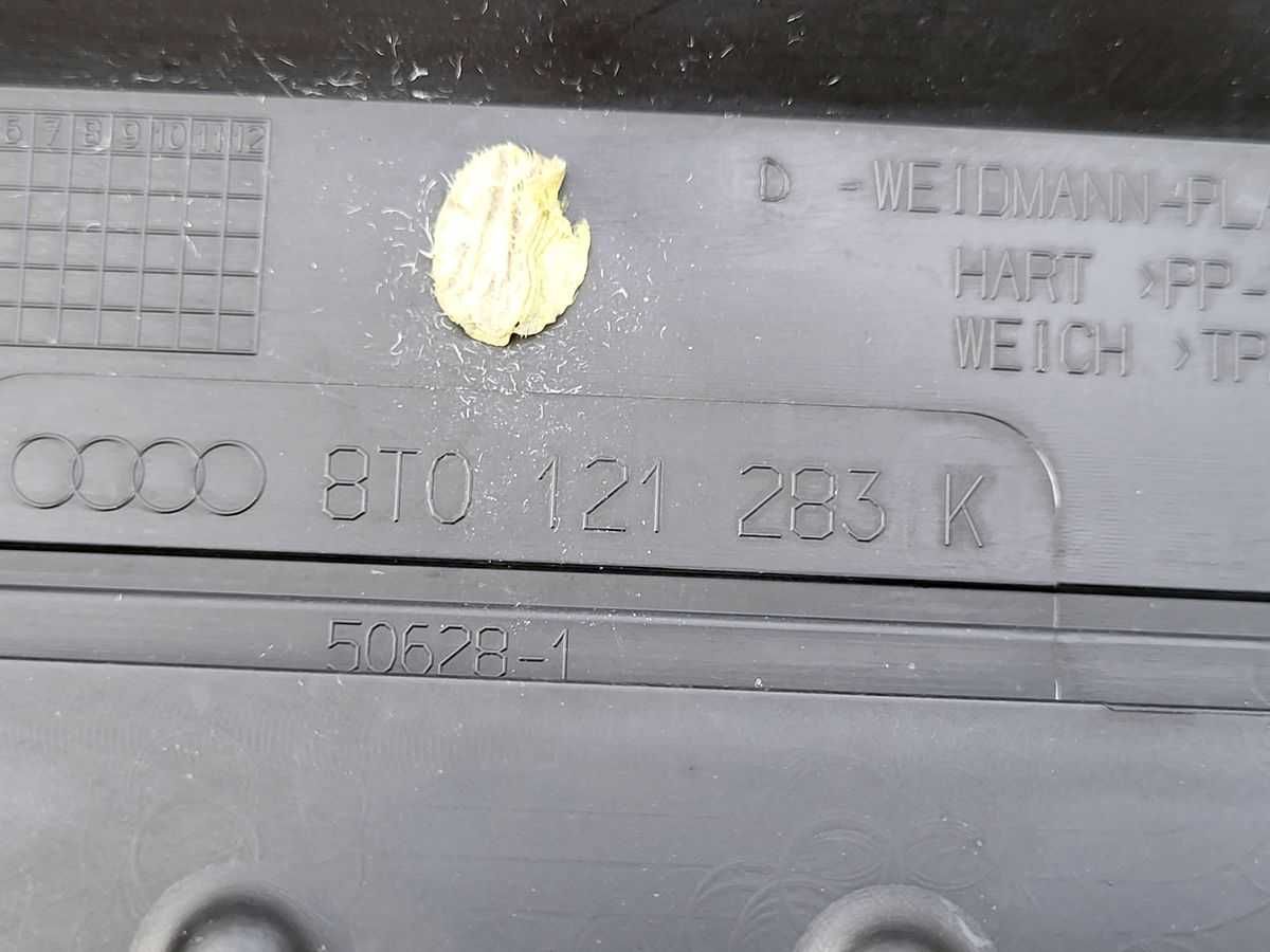 AUDI A4 B8, A5 8T kierownice powietrza , wlot powietrza chłodnicy .