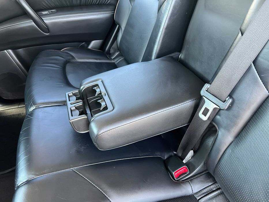 Nissan Armada      2018