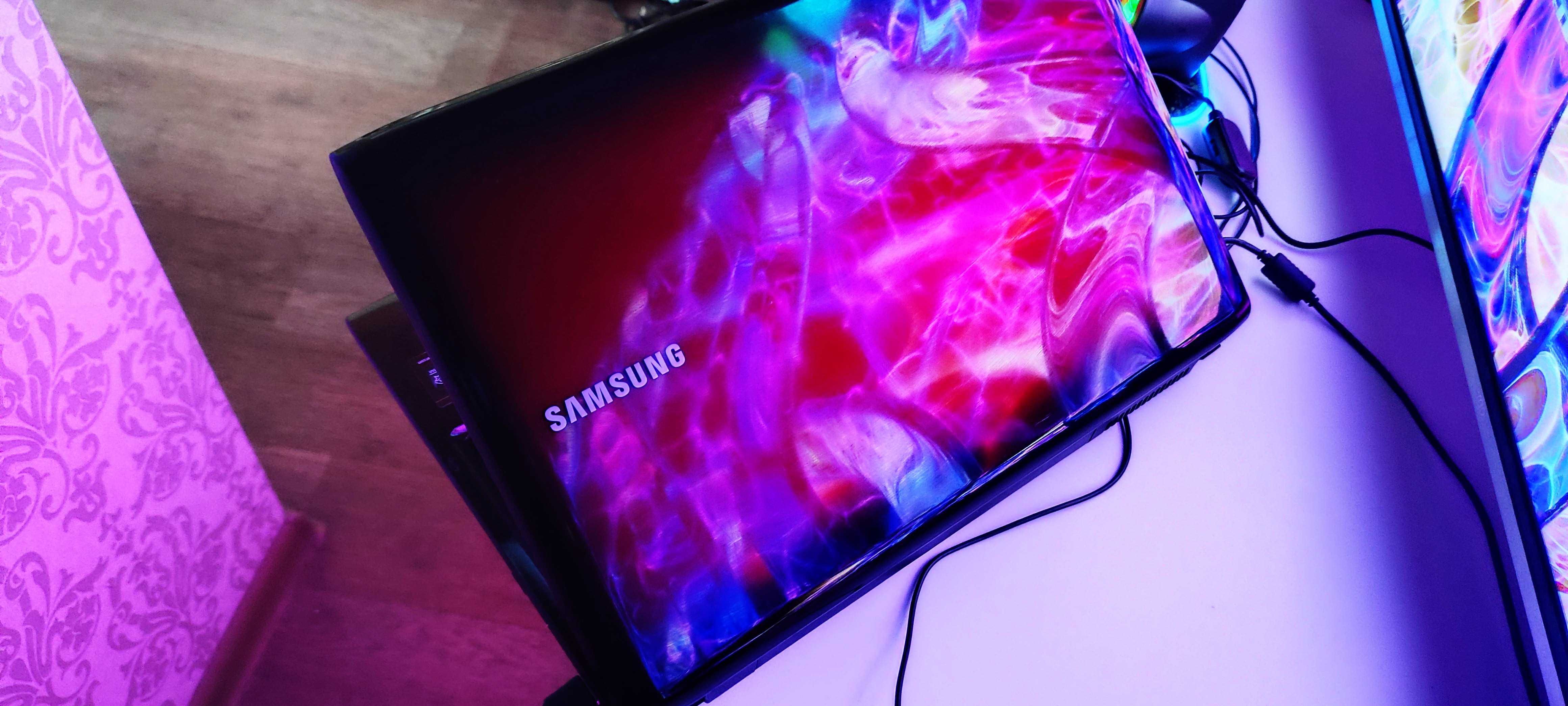 Ноутбук Samsung 15 в отличном состоянии \ CORE i3 \ хранилище 970Гб