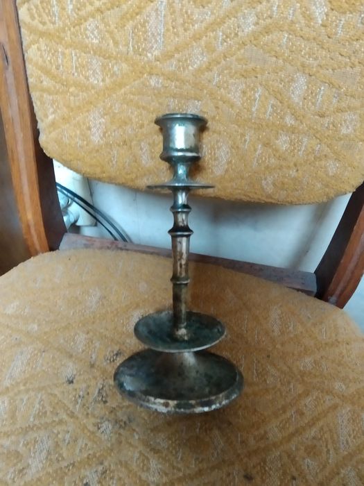 Продам подсвечник латунь