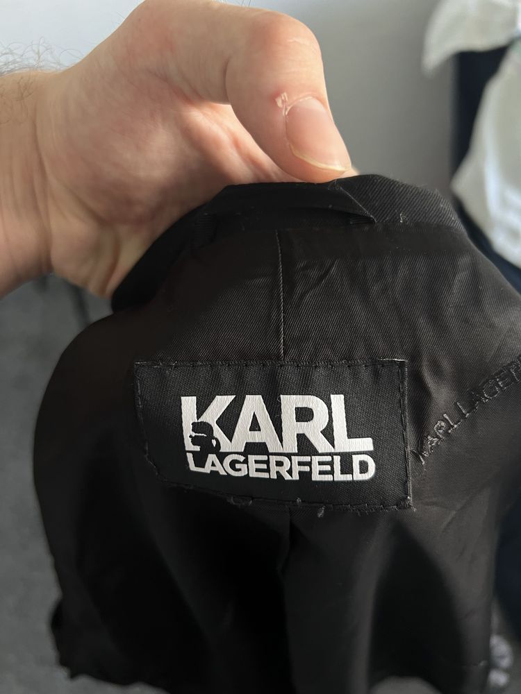 Karl lagerfeld куртка чоловіча чорна  s- m ( 50 розмір )
