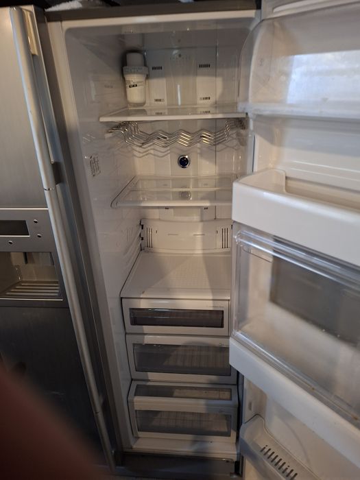 Duża lodówka zamrazarka