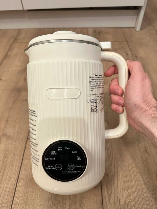 Urządzenie do robienia mleka roślinnego sojowego 1200ml 800W (OKC-606)