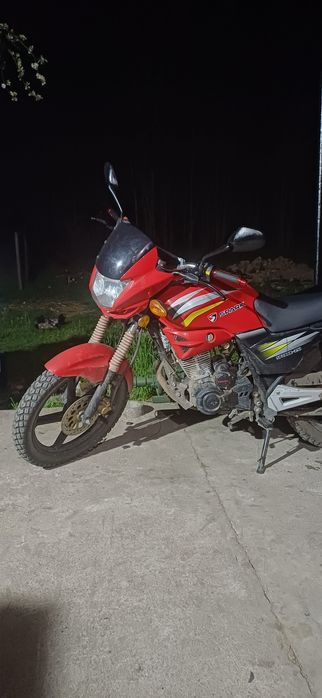 Мотоцикл spark 200 .в нормальному стані