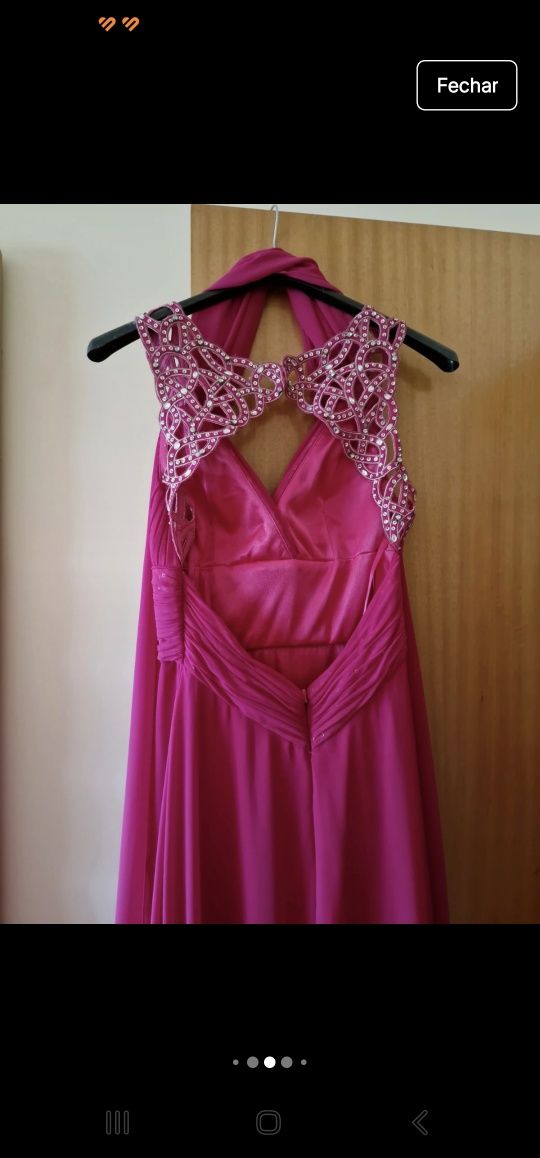 Vestido de costas abertas
