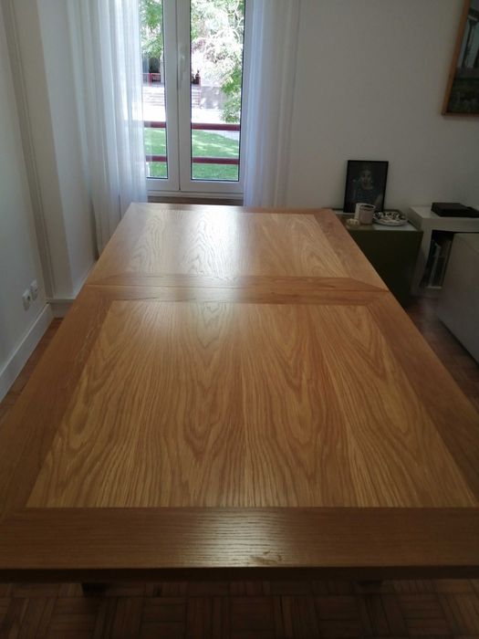 Mesa extensível de carvalho maciço