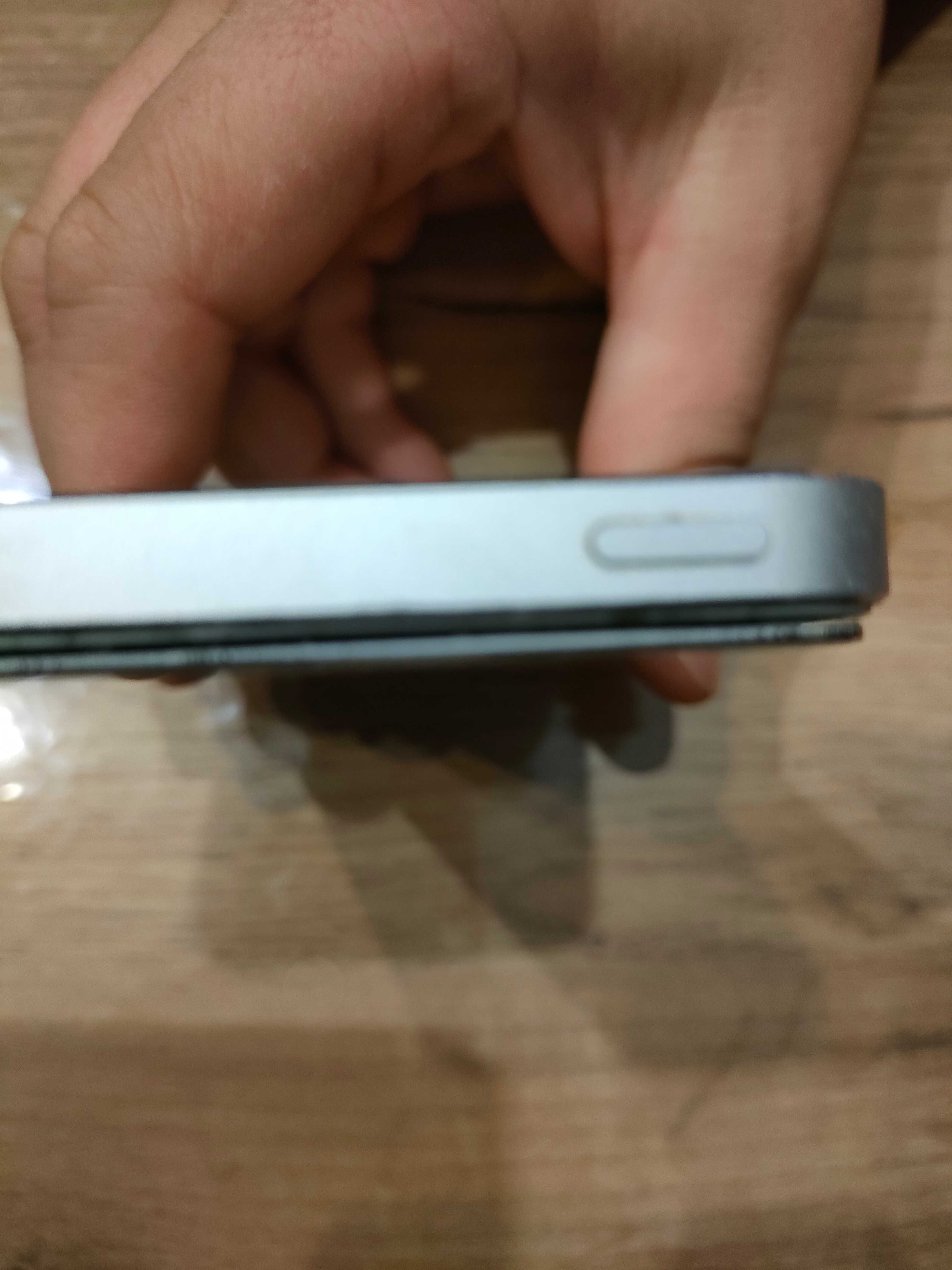 iPhone 5s uszkodzony