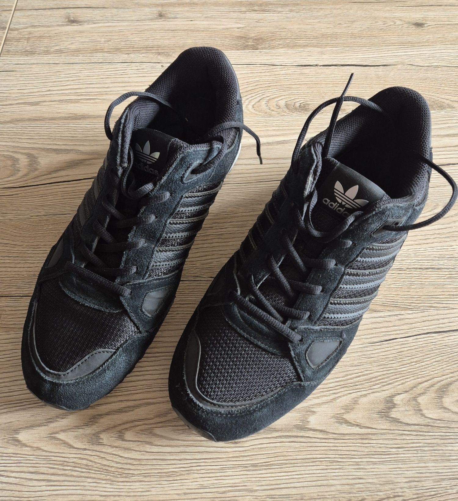 Buty Adidas ZX 750 czarne sportowe