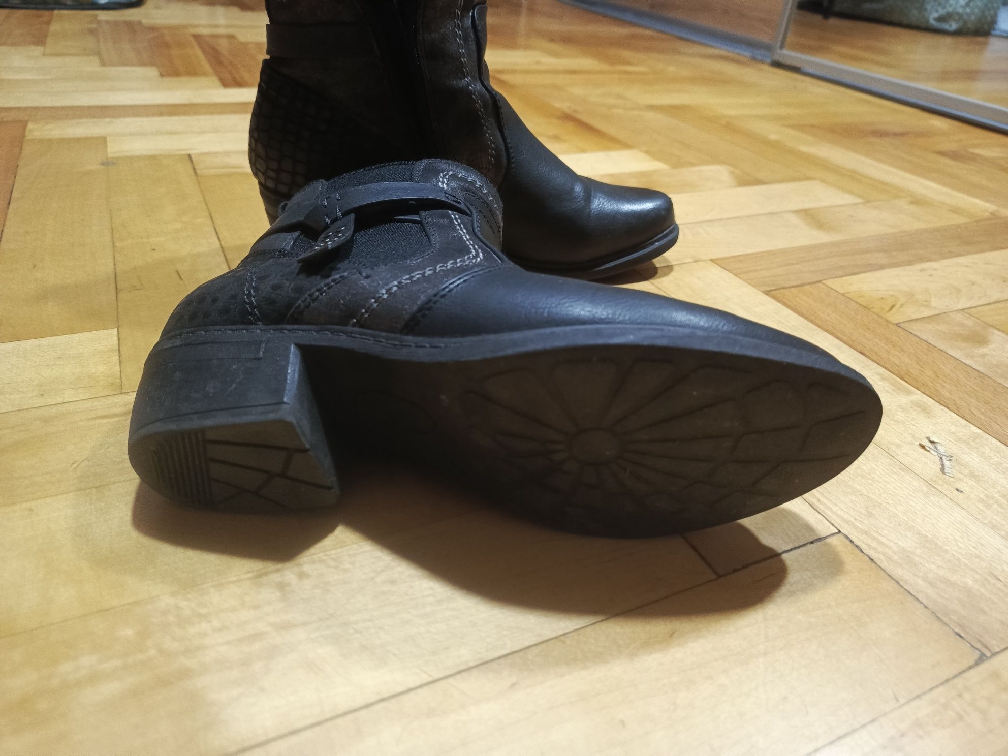Buty zimowe roz. 39