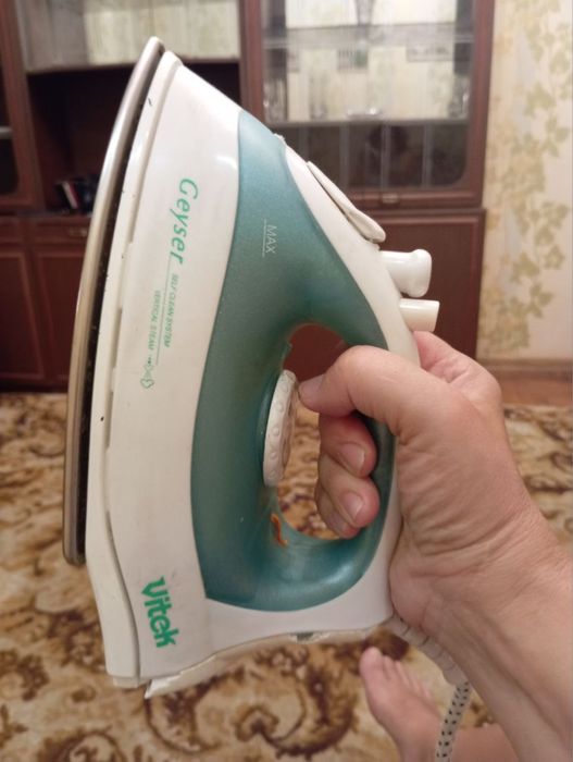 Утюг vitek рабочий