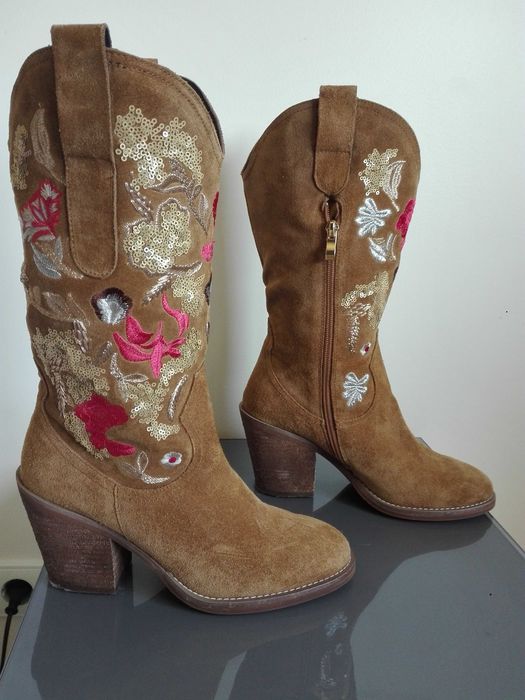 Botas texanas bordadas