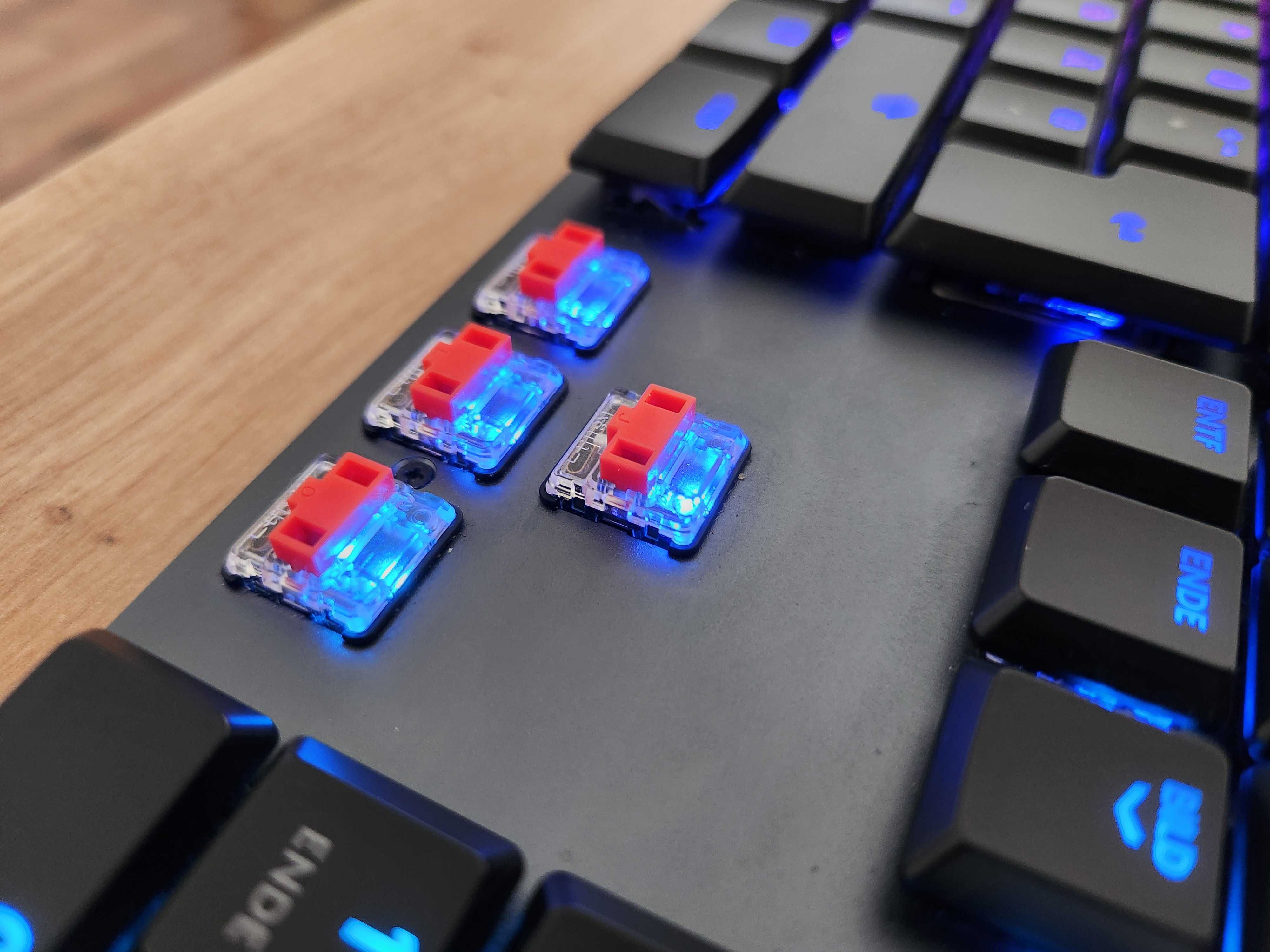 Механiчна клавіатура Logitech G815 RGB