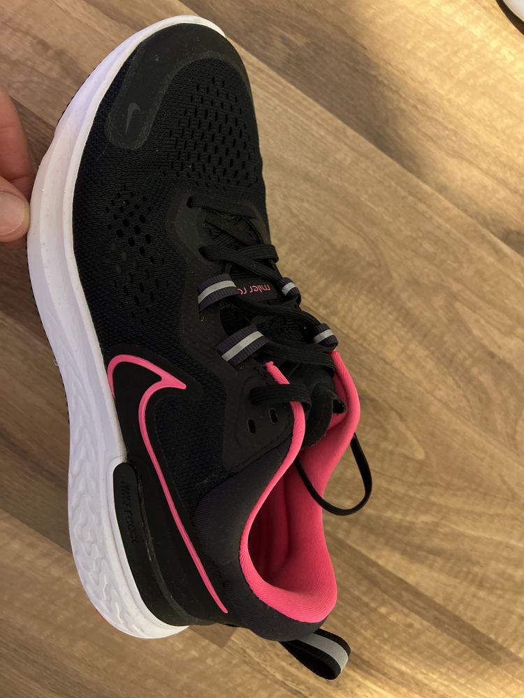 Buty do biegania Nike Miler React