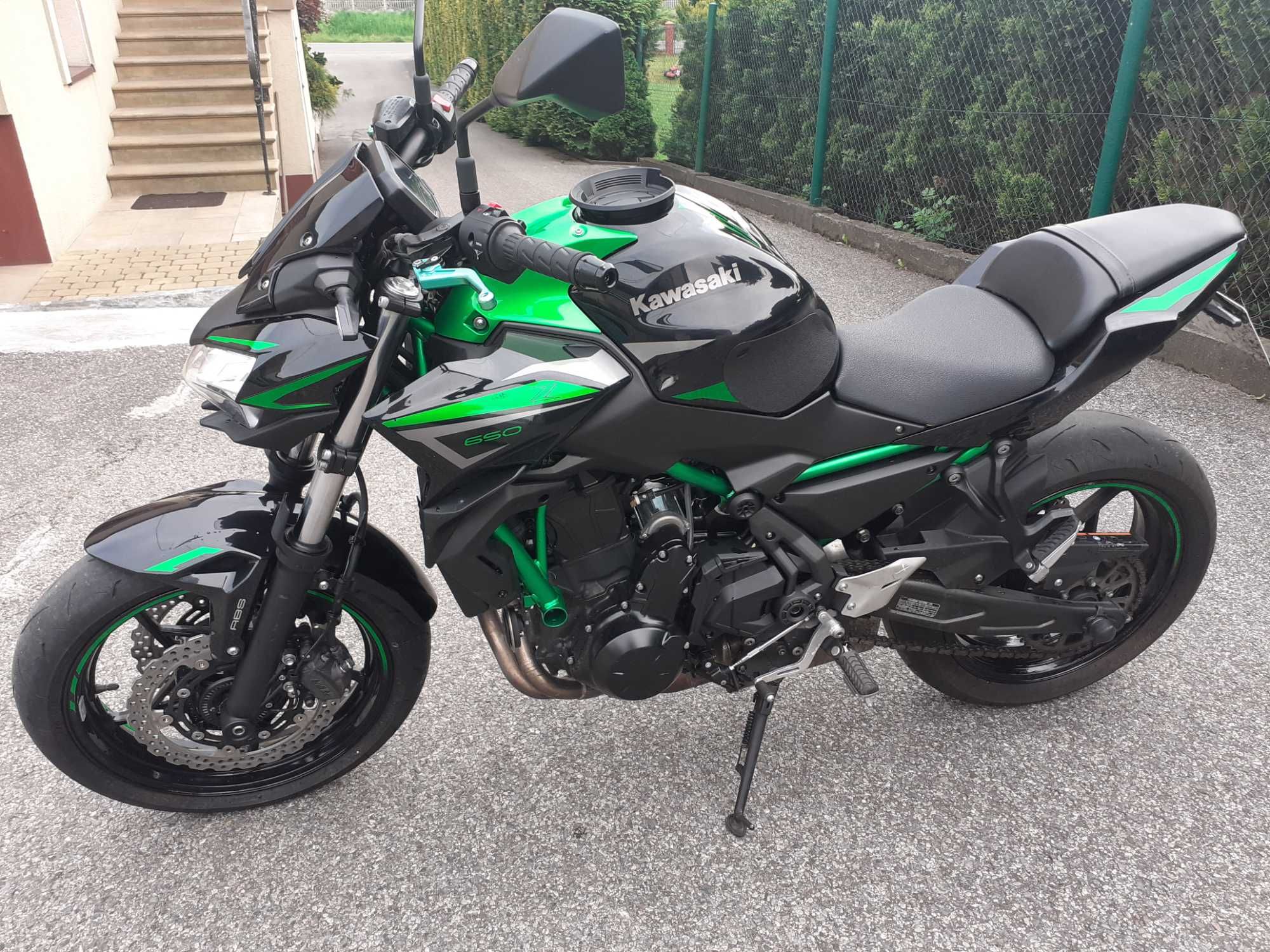 Kawasaki Z650 z 2022 roku na A2   pełna Moc