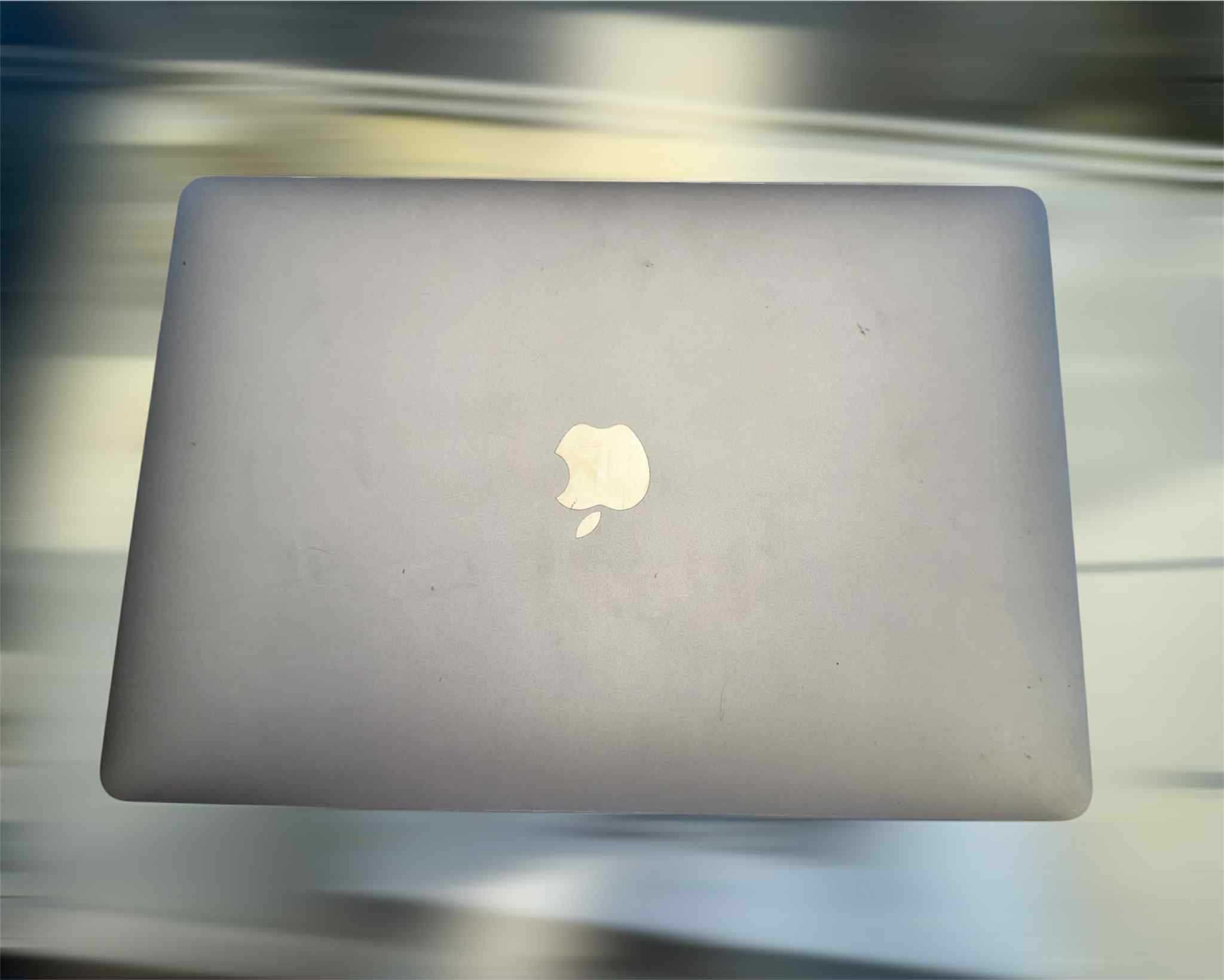 MacBook Pro A2251 i5 4x3,8/16GB/512GB/Iris Plus Graphics NOWA BAT 100%