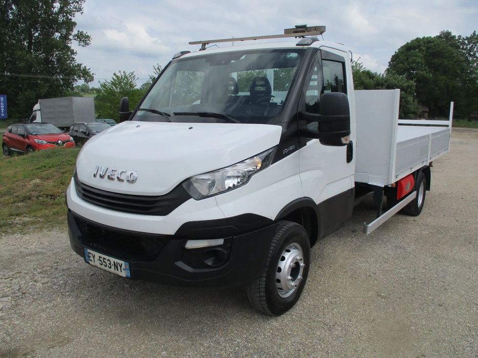Iveco Daily 3.0 na bliźniaku 70C18 skrzynia, laweta, rama, HDS, 70-180 kiper  70C18 skrzynia, laweta, rama, HDS, 70-180 kiper Daily 3.0 na bliźniaku