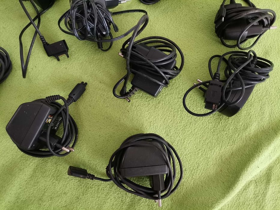 ładowarki do telefonu MOTOROLA LG Ericsson NOKIA Alcatel SAGEM 30 szt