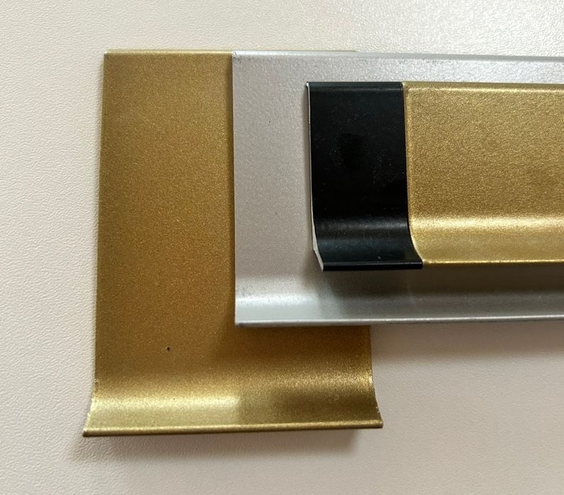 Алюмінієвий накладний плінтус 40 60 80 100