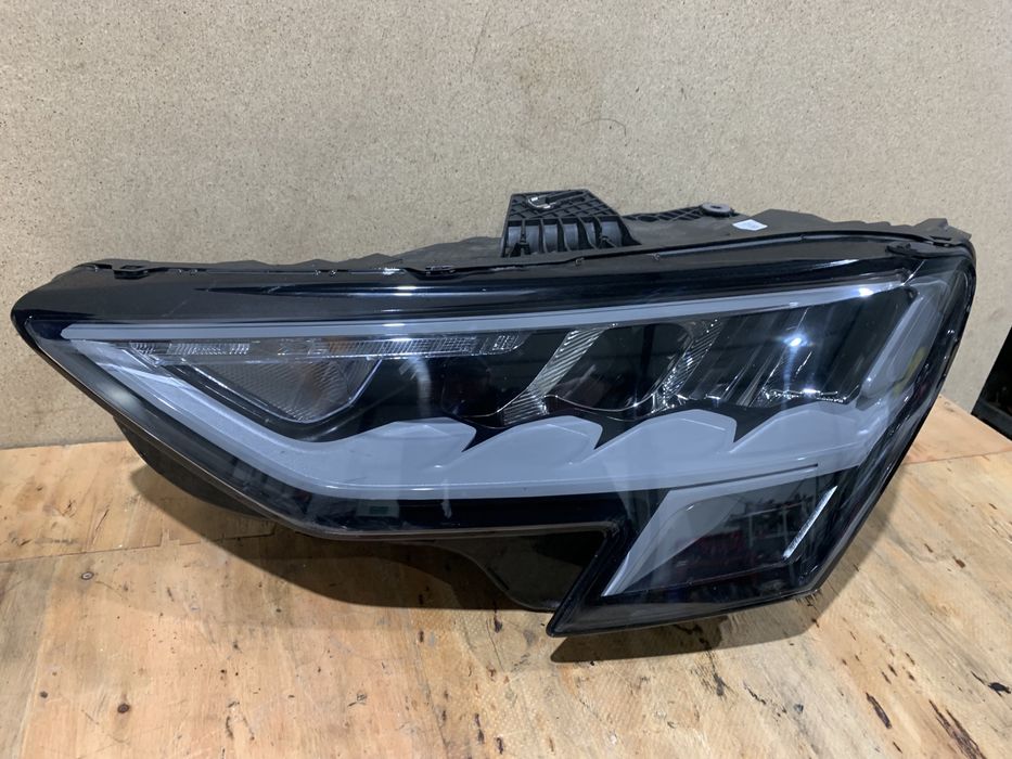 Audi A3 8Y 20- lampa lewa przednia lewy przód FULL LED Europa