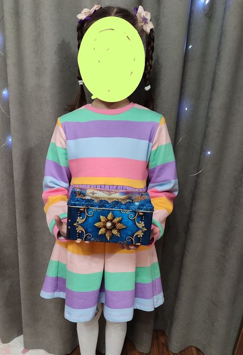 Сукня для дівчинки 5-6 років