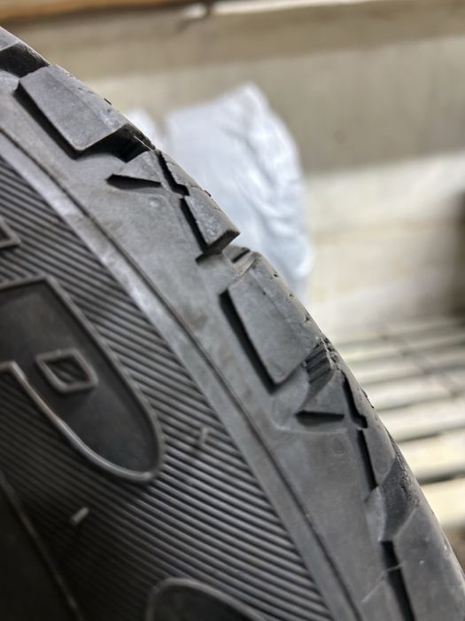 Зимова гума Goodyear Ultra Grip 16r