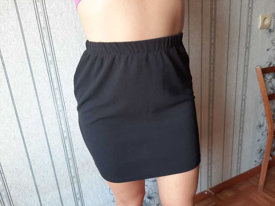 Юбка женская чёрная размер новая