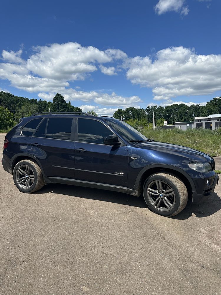 BMW X5 3.0 бензин