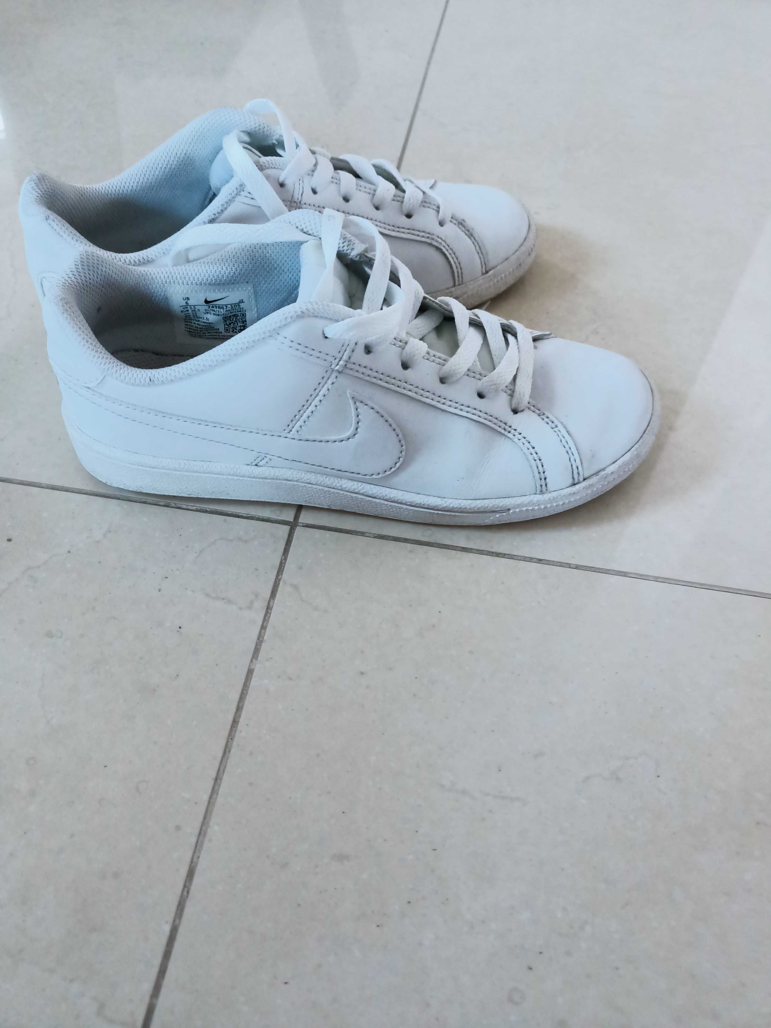 Buty Nike dla dziewczynki