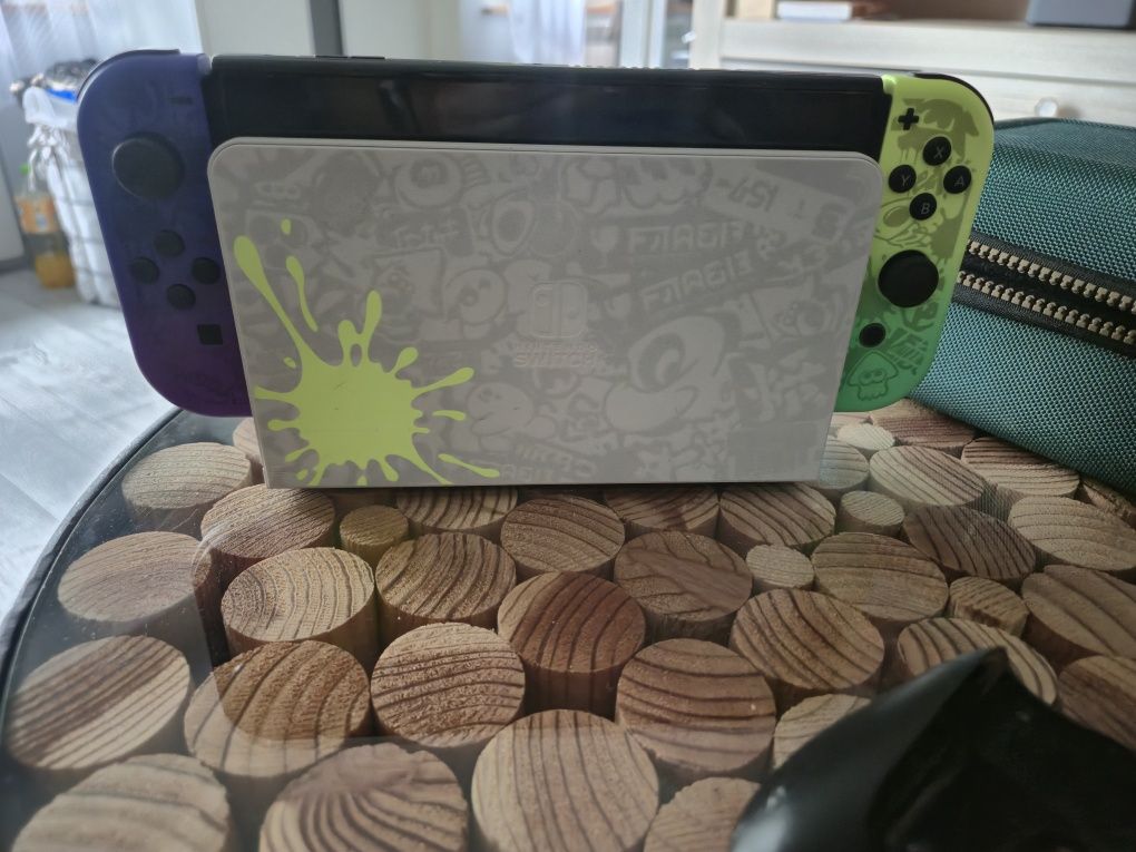 Konsola NINTENDO Switch OLED Model Splatoon 3 Edition