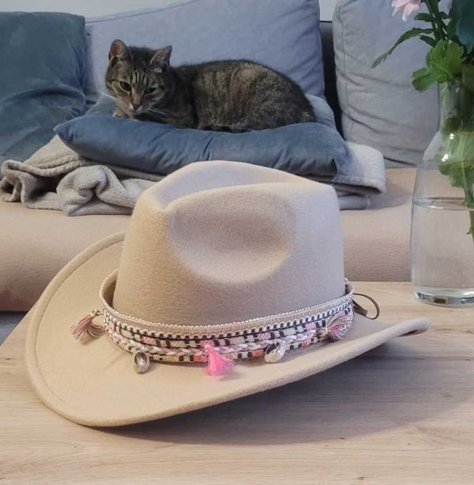 Kapelusz kowbojski klasyczny kremowy Wild West Country Western nowy