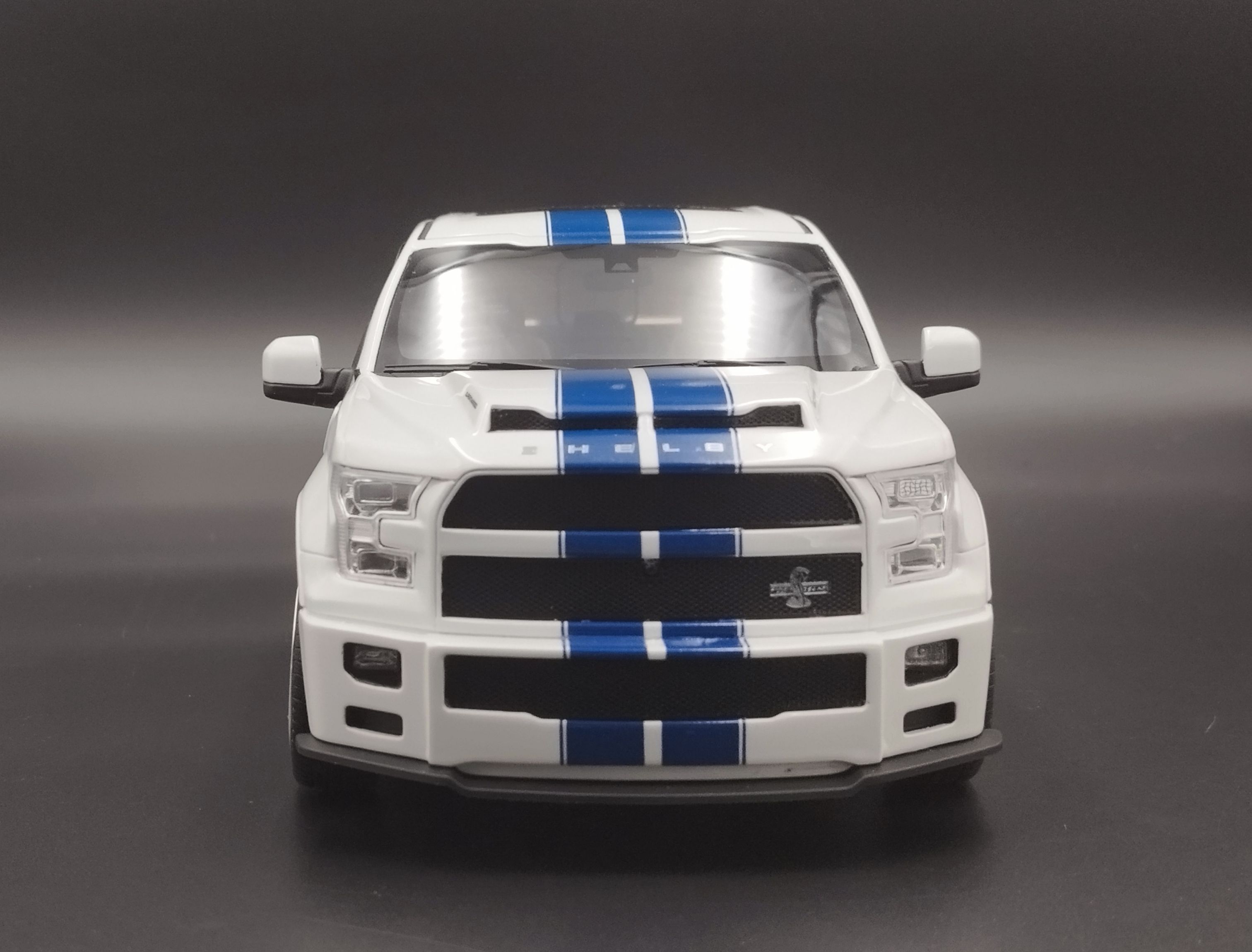 1:18 GT Spirit 2019 Ford Shelby F-150 Super Snake 507/1100