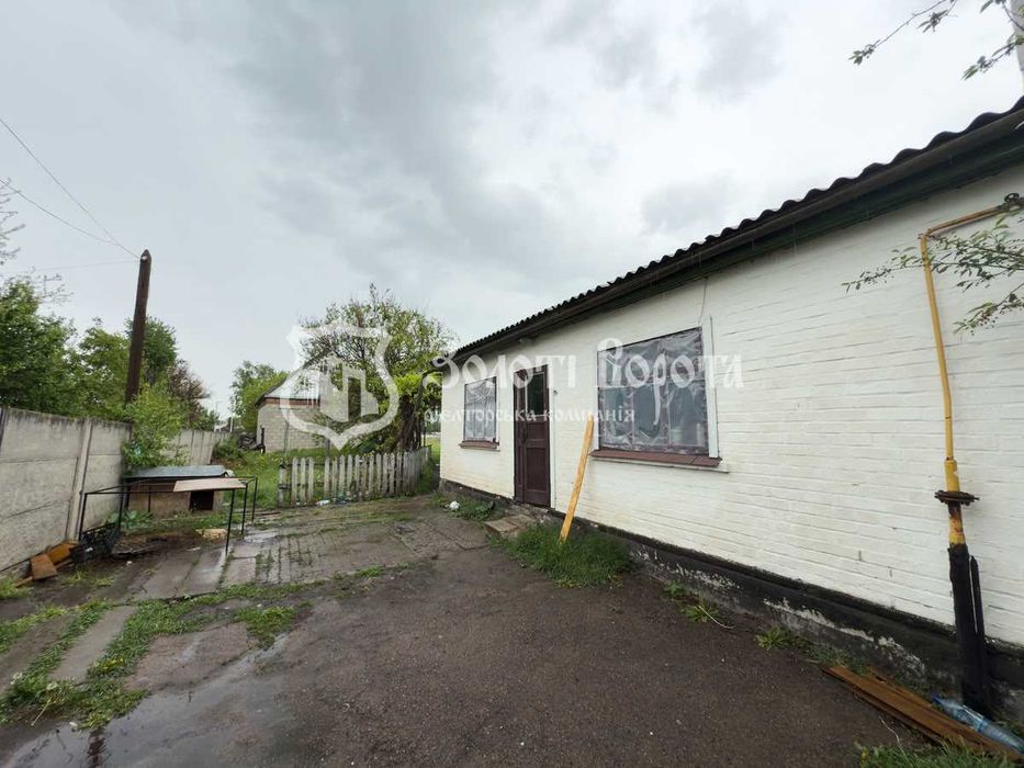 Будинок 1 поверх, 4 кімнати. Ділянка — 26 соток. Під ремонт. Бориспіль