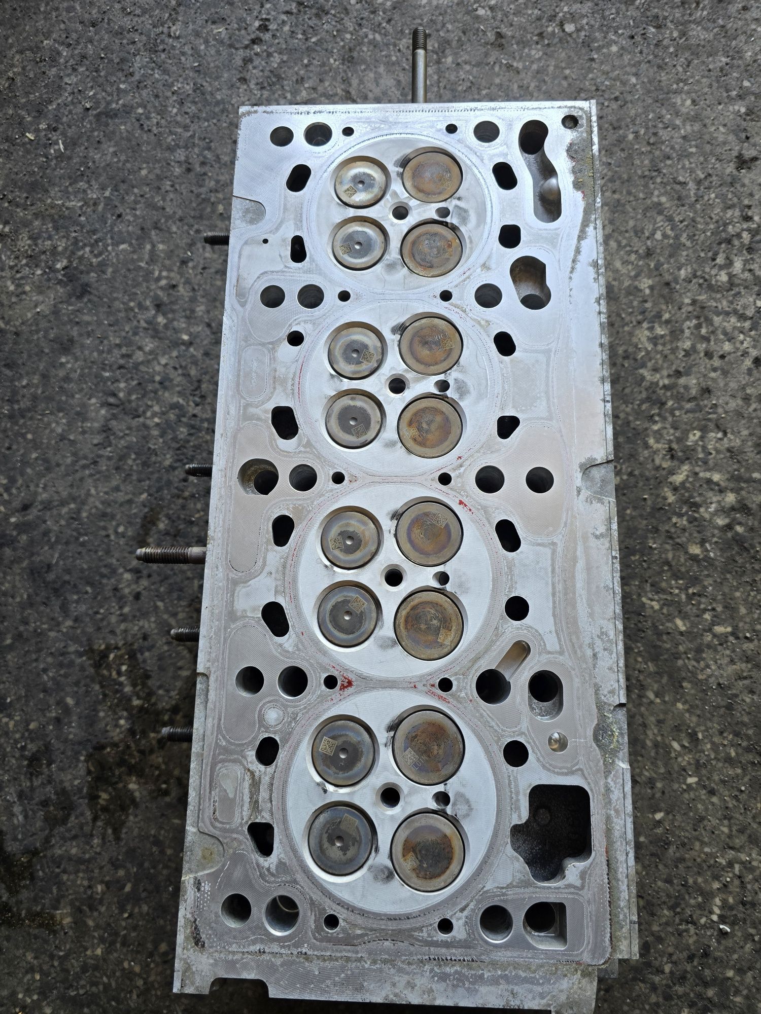 Głowica silnika MAN TGE VW CRAFTER 04L103403R