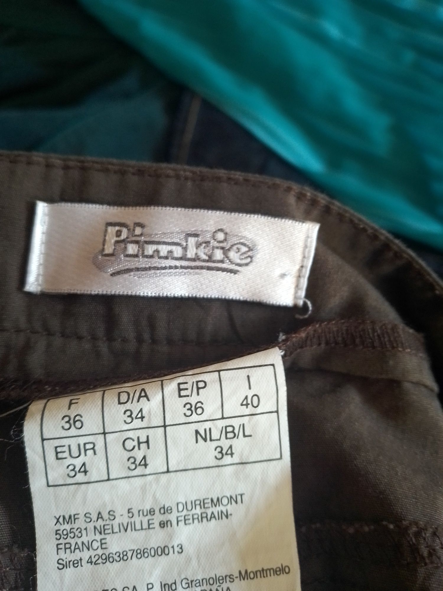 Saia da marca Pimkie