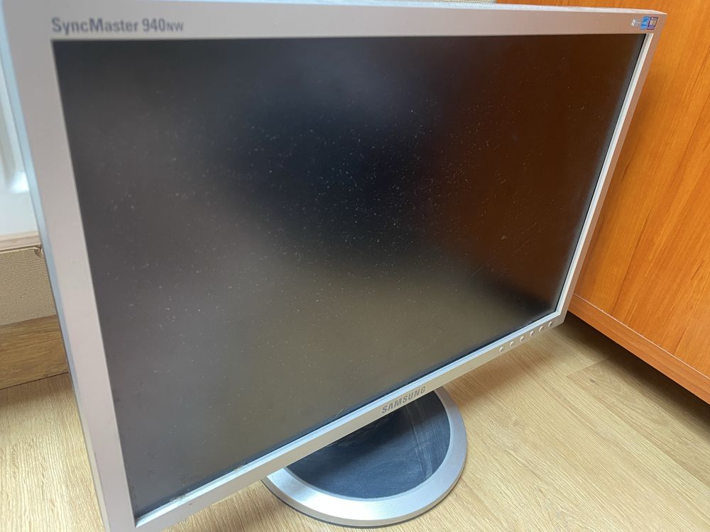 Samsung SyncMaster 940NW
