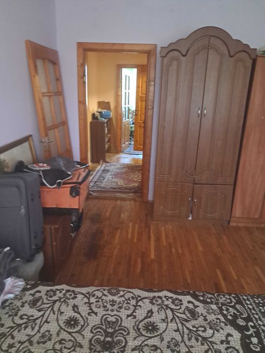 Продам 3 кім на 8 березня