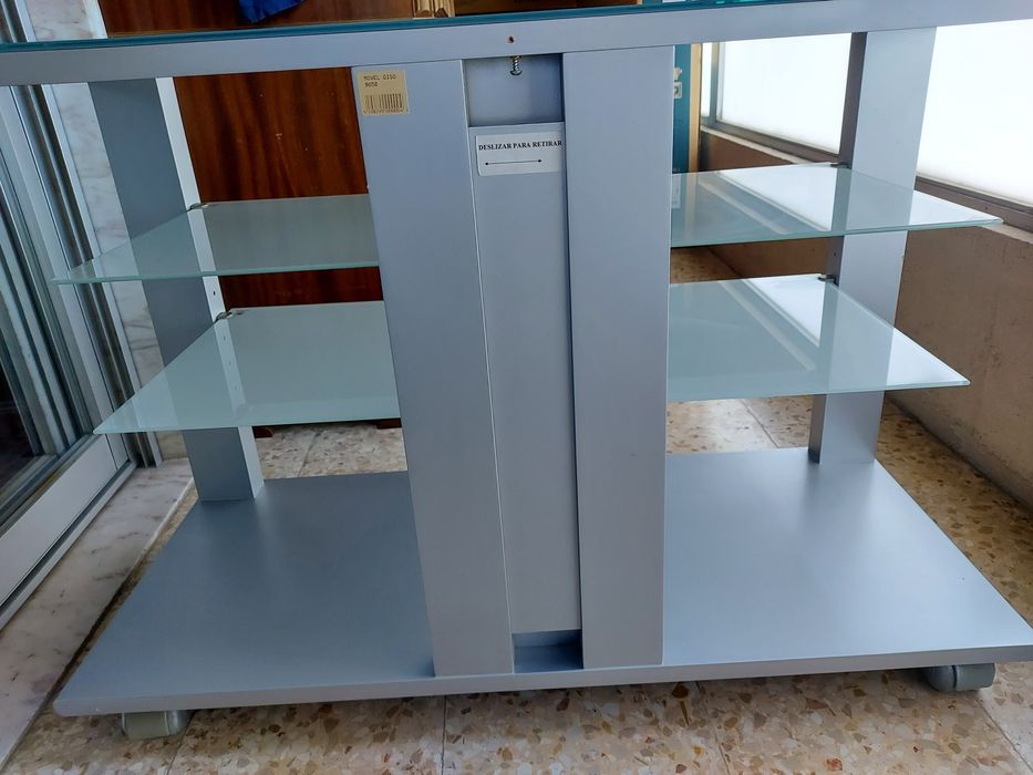 Móvel Tv - GISO em vidro