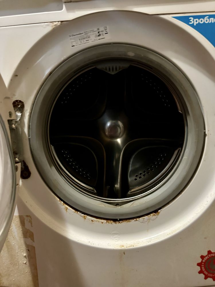 Продам стиральную машинку Electrolux
